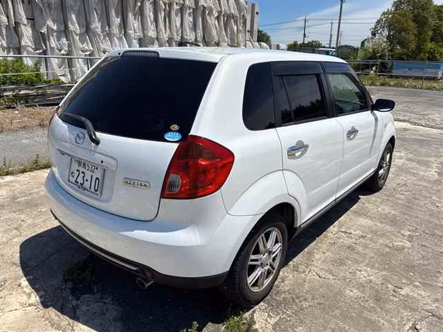 MAZDA VERISA