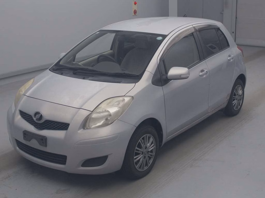 TOYOTA VITZ