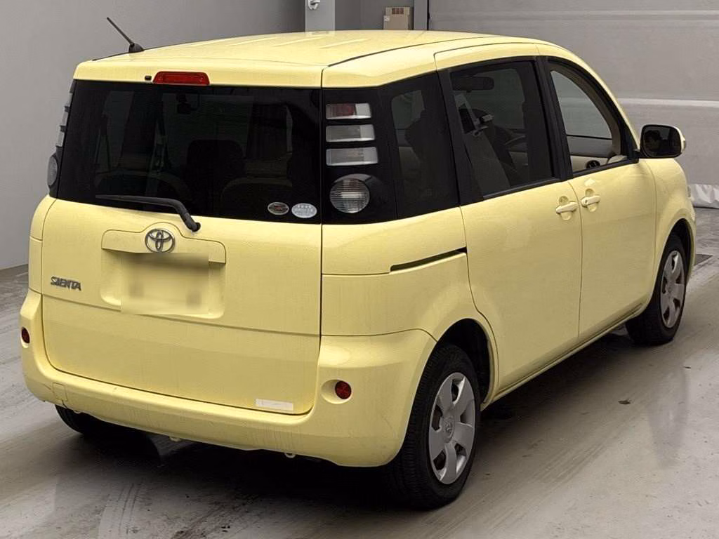 TOYOTA SIENTA