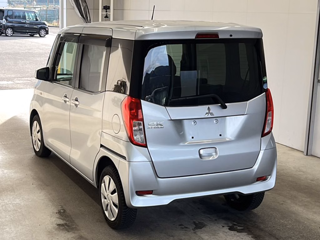 MITSUBISHI EK SPACE