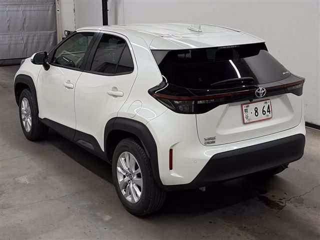 TOYOTA YARIS CROSS