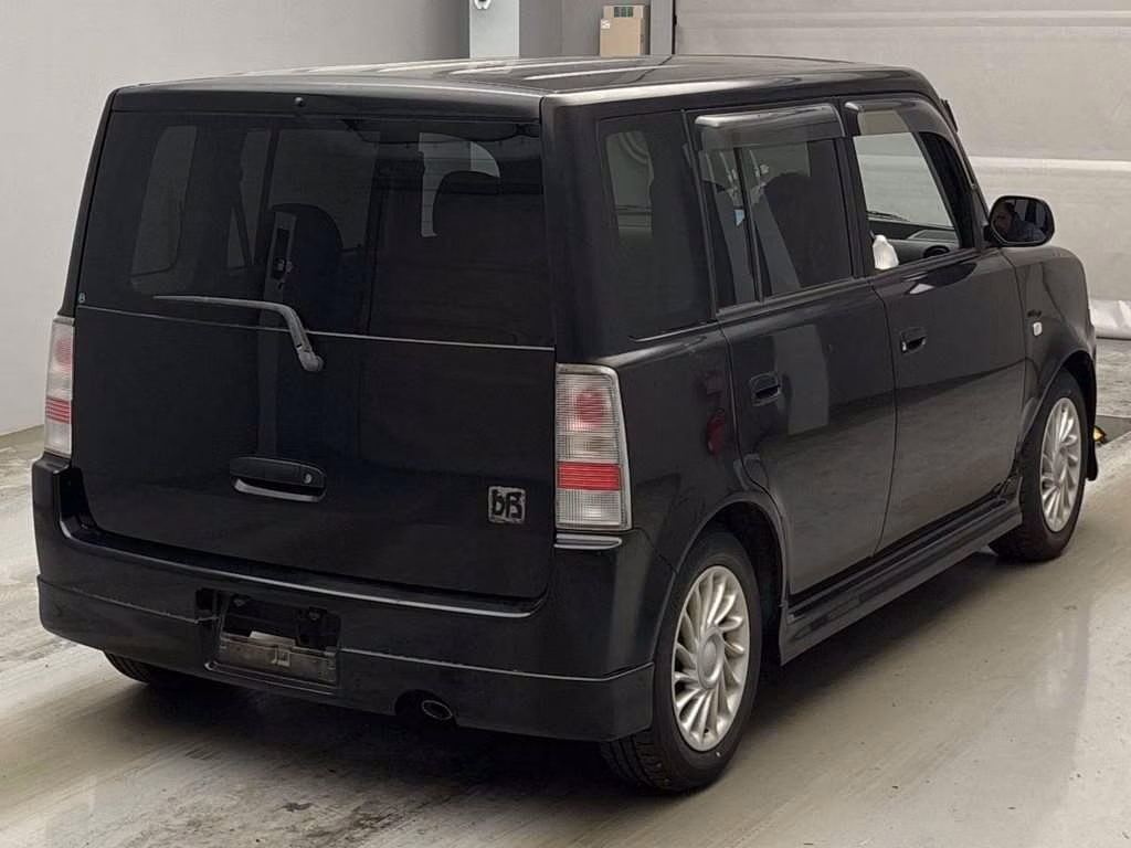TOYOTA BB