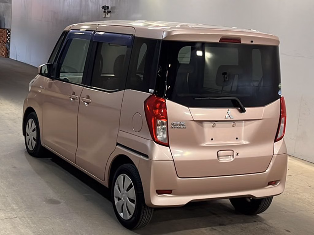 MITSUBISHI EK SPACE