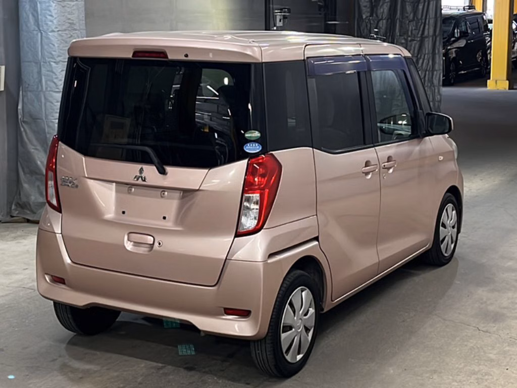 MITSUBISHI EK SPACE