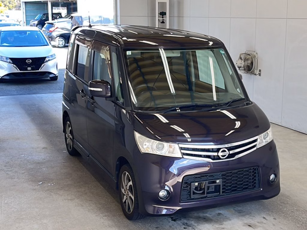 NISSAN ROOX