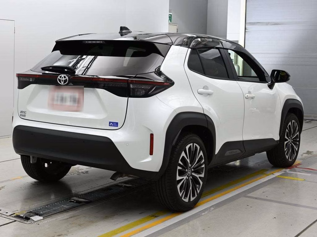 TOYOTA YARIS CROSS
