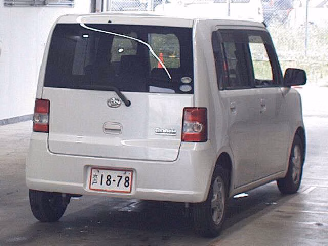 DAIHATSU MOVE CONTE