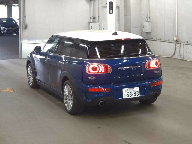 MINI CLUBMAN