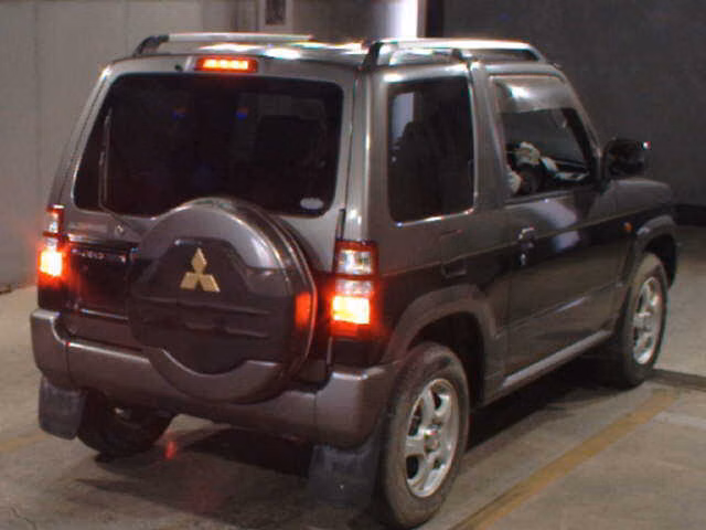 MITSUBISHI PAJERO MINI