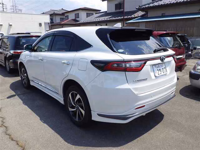 TOYOTA HARRIER