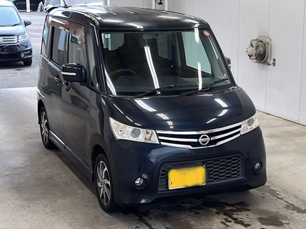NISSAN ROOX