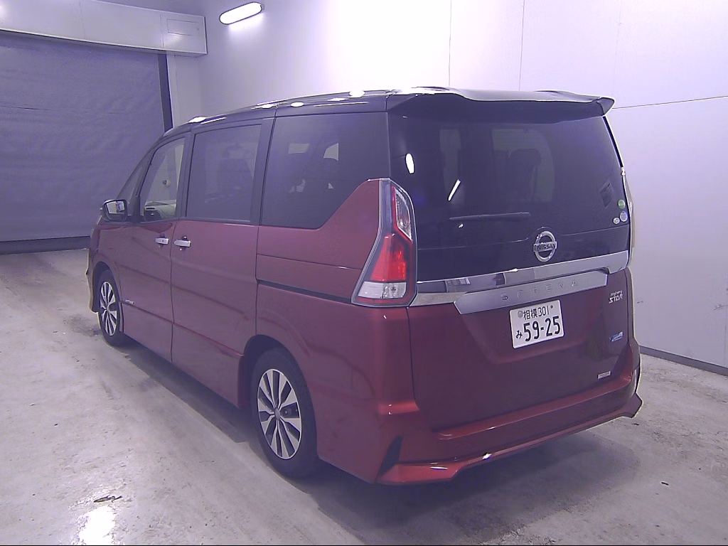 NISSAN SERENA