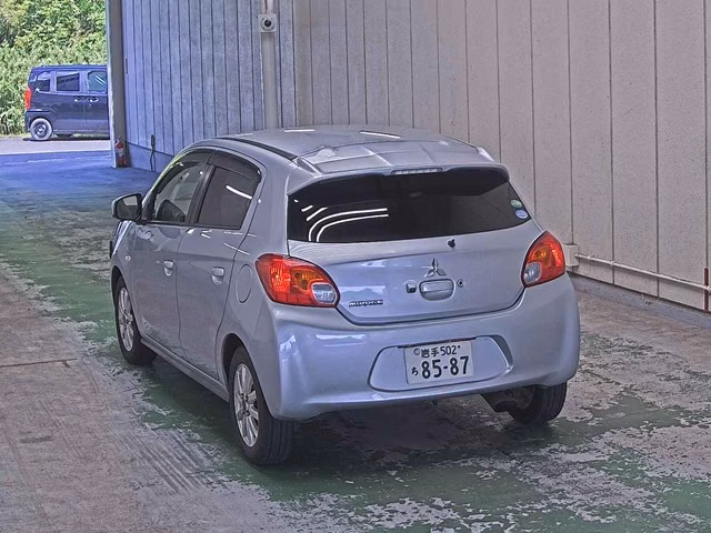MITSUBISHI MIRAGE