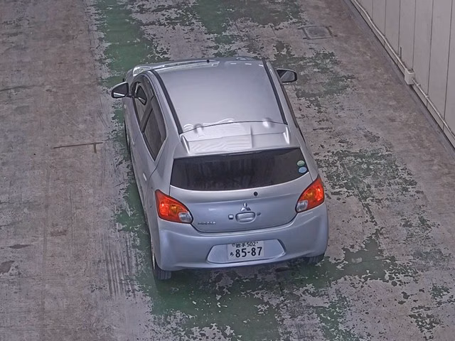 MITSUBISHI MIRAGE