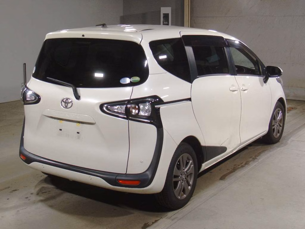 TOYOTA SIENTA