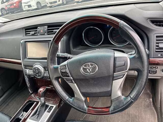 TOYOTA MARK X