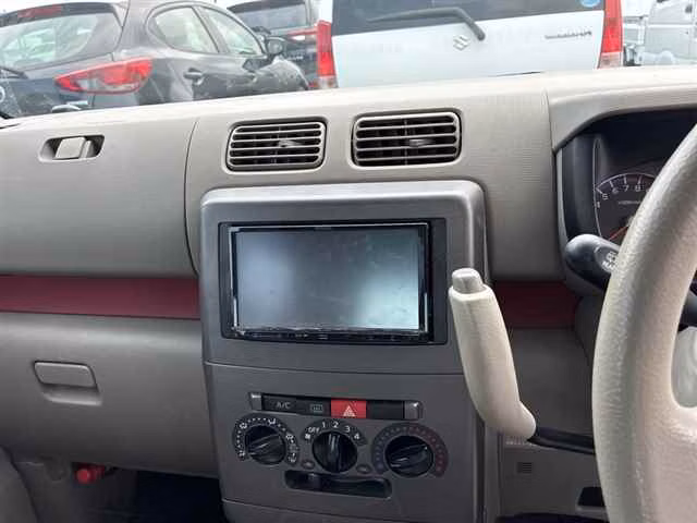 TOYOTA PIXIS SPACE