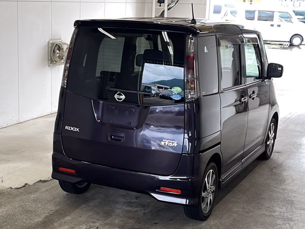 NISSAN ROOX