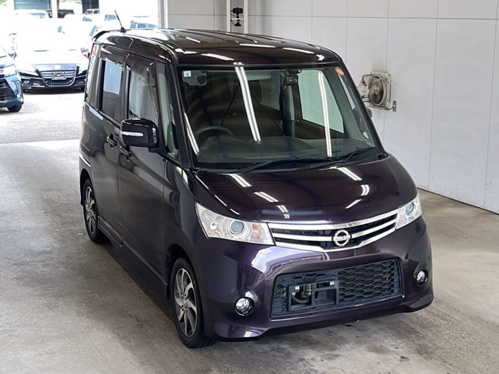 NISSAN ROOX
