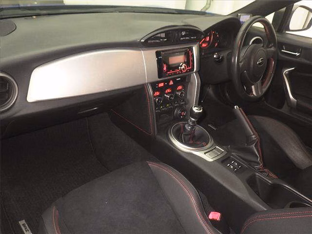 SUBARU BRZ