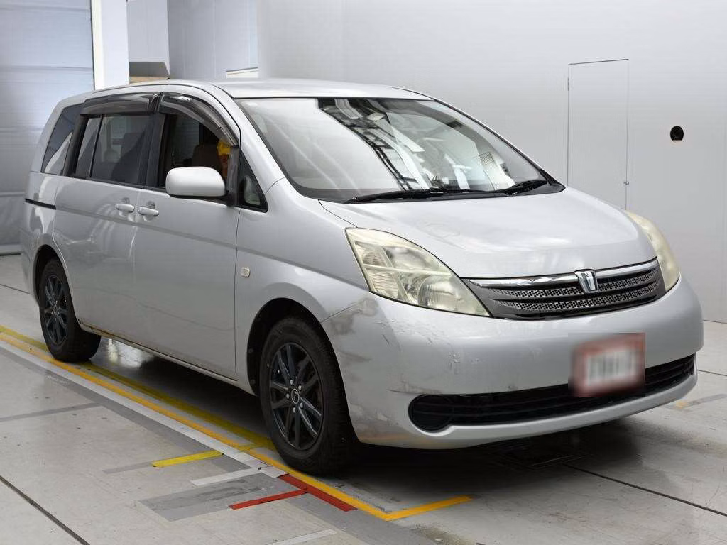 TOYOTA ISIS