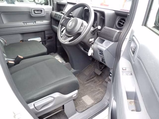 HONDA N-VAN