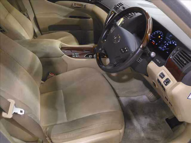 LEXUS LS460
