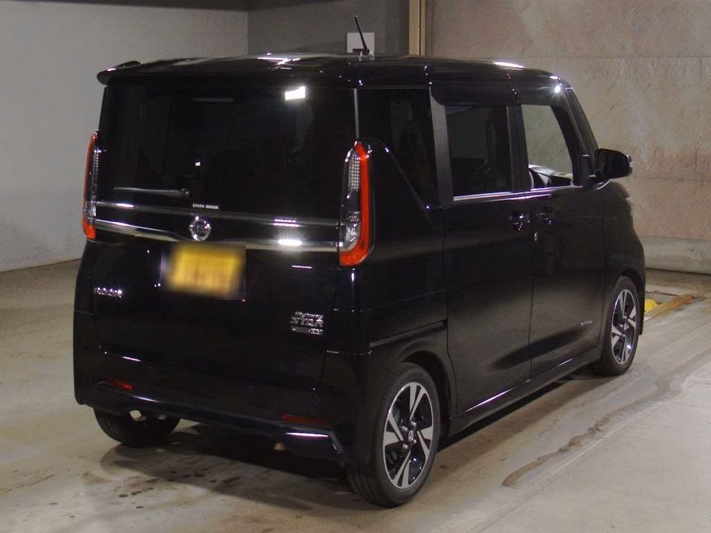 NISSAN ROOX
