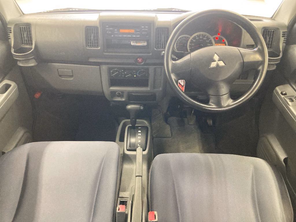 MITSUBISHI MINICAB
