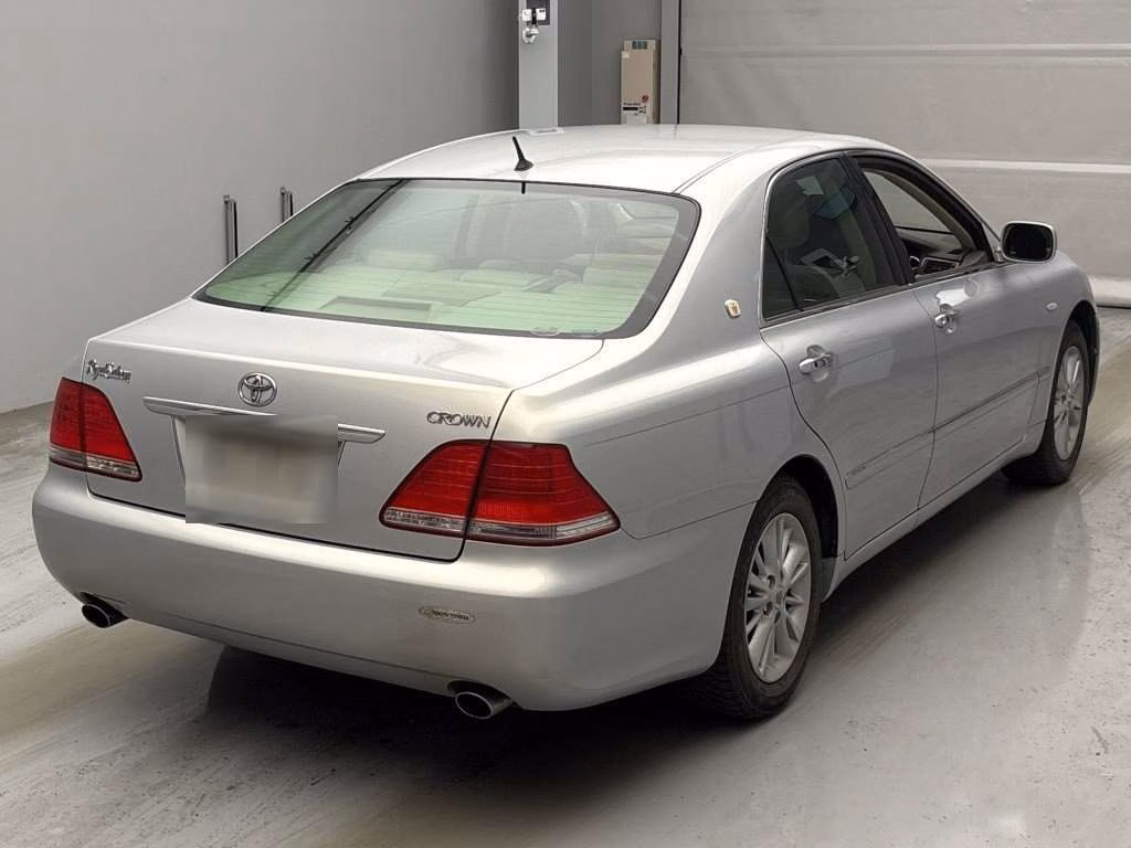 TOYOTA CROWN