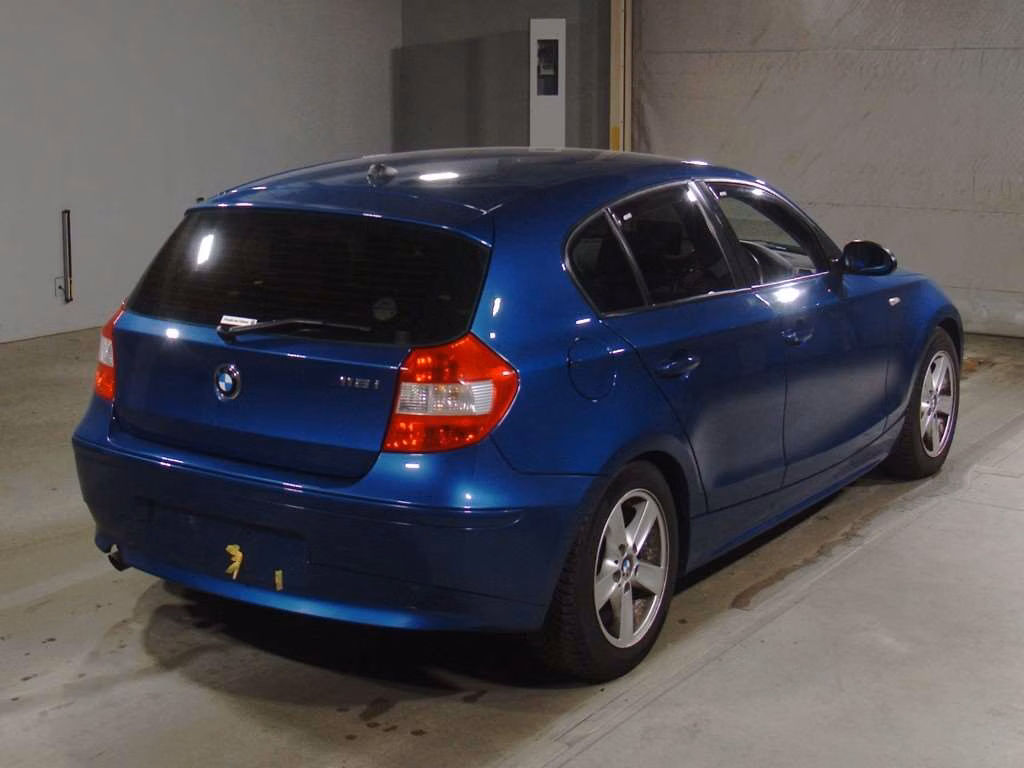 BMW 1-SERIES