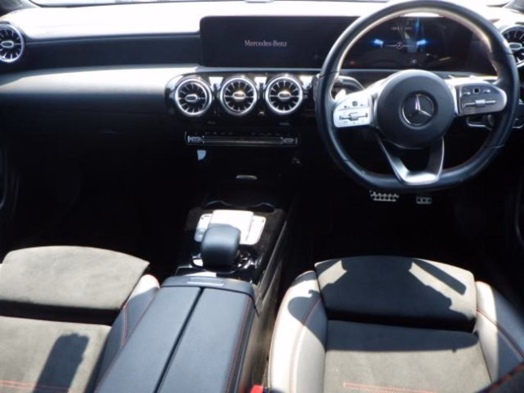 MERCEDES-BENZ CLA-CLASS