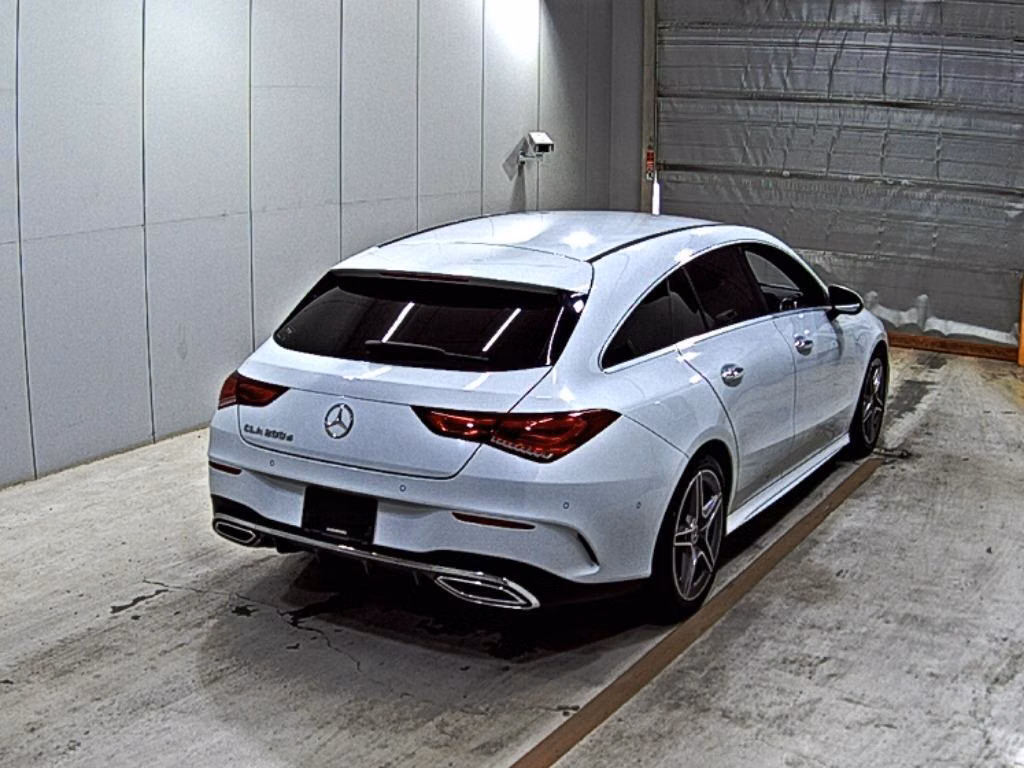 MERCEDES-BENZ CLA-CLASS