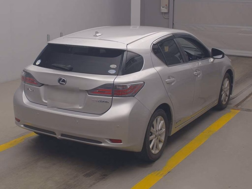 LEXUS CT200H