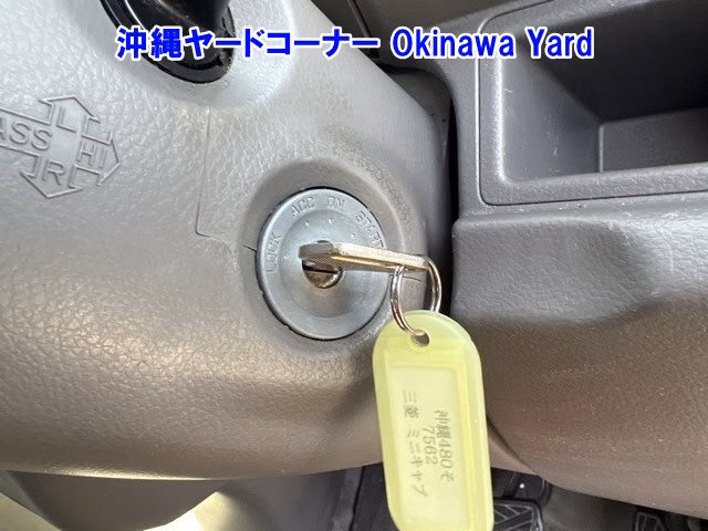 MITSUBISHI MINICAB