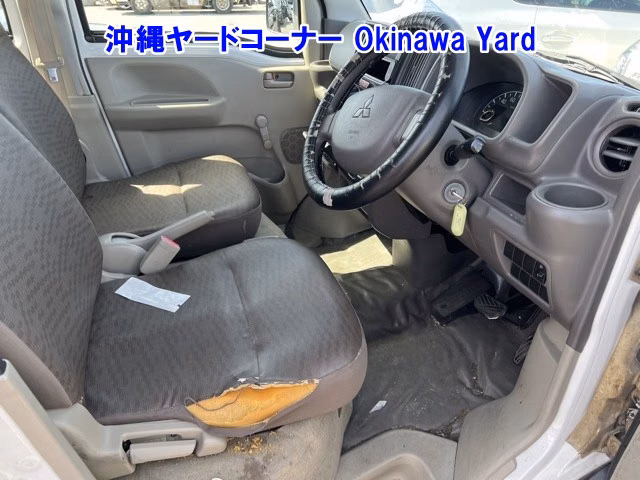 MITSUBISHI MINICAB