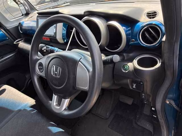 HONDA N-BOX+