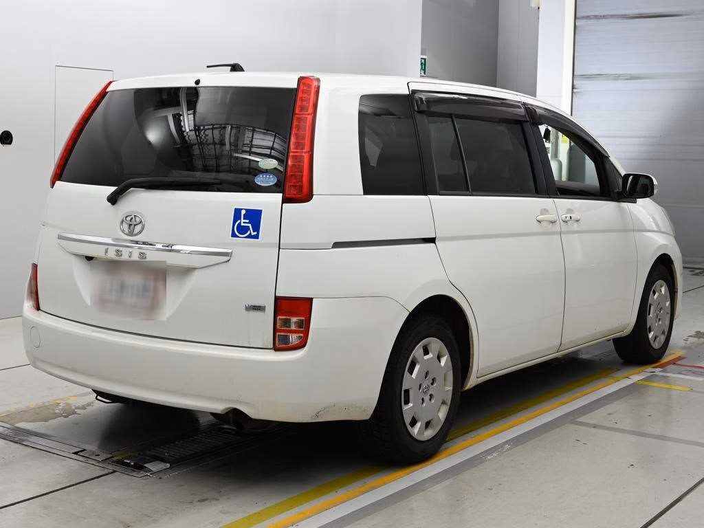TOYOTA ISIS