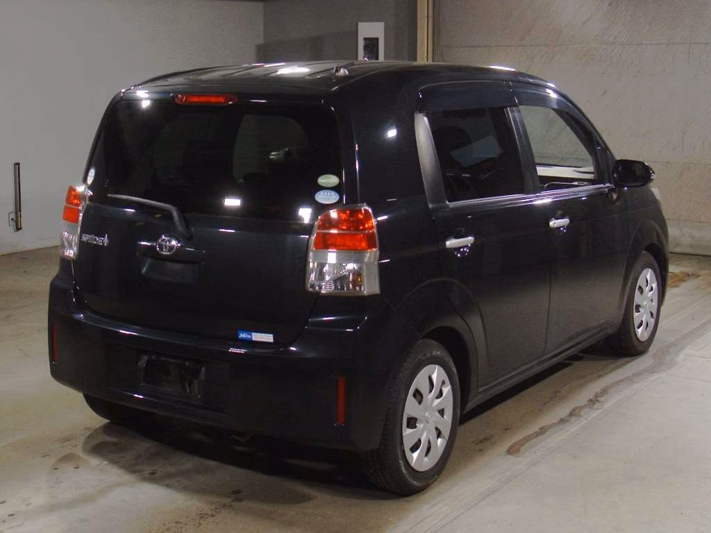 TOYOTA SPADE