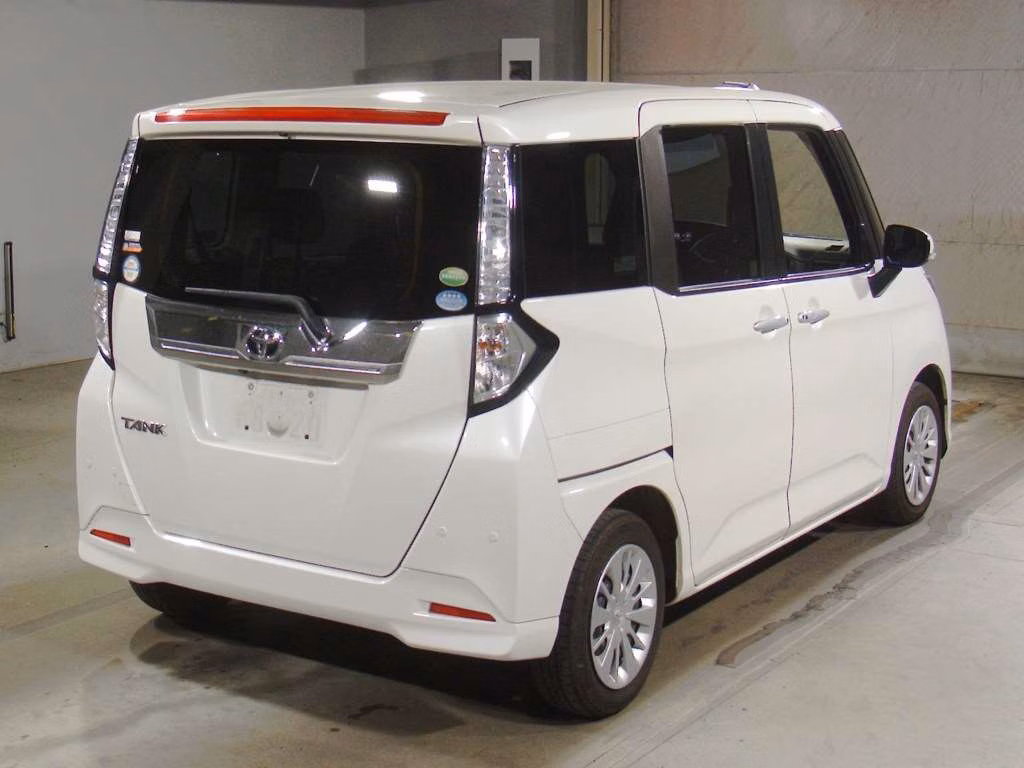 TOYOTA TANK