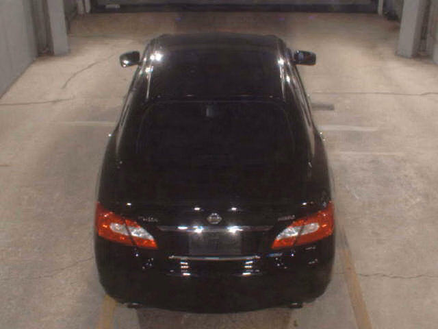 NISSAN FUGA