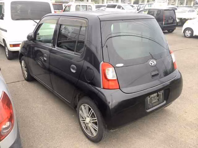 DAIHATSU ESSE