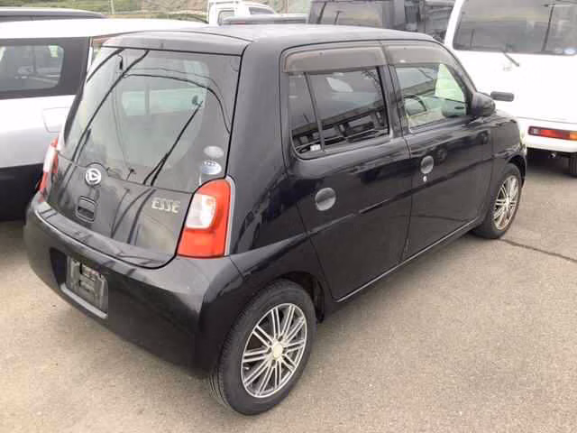 DAIHATSU ESSE