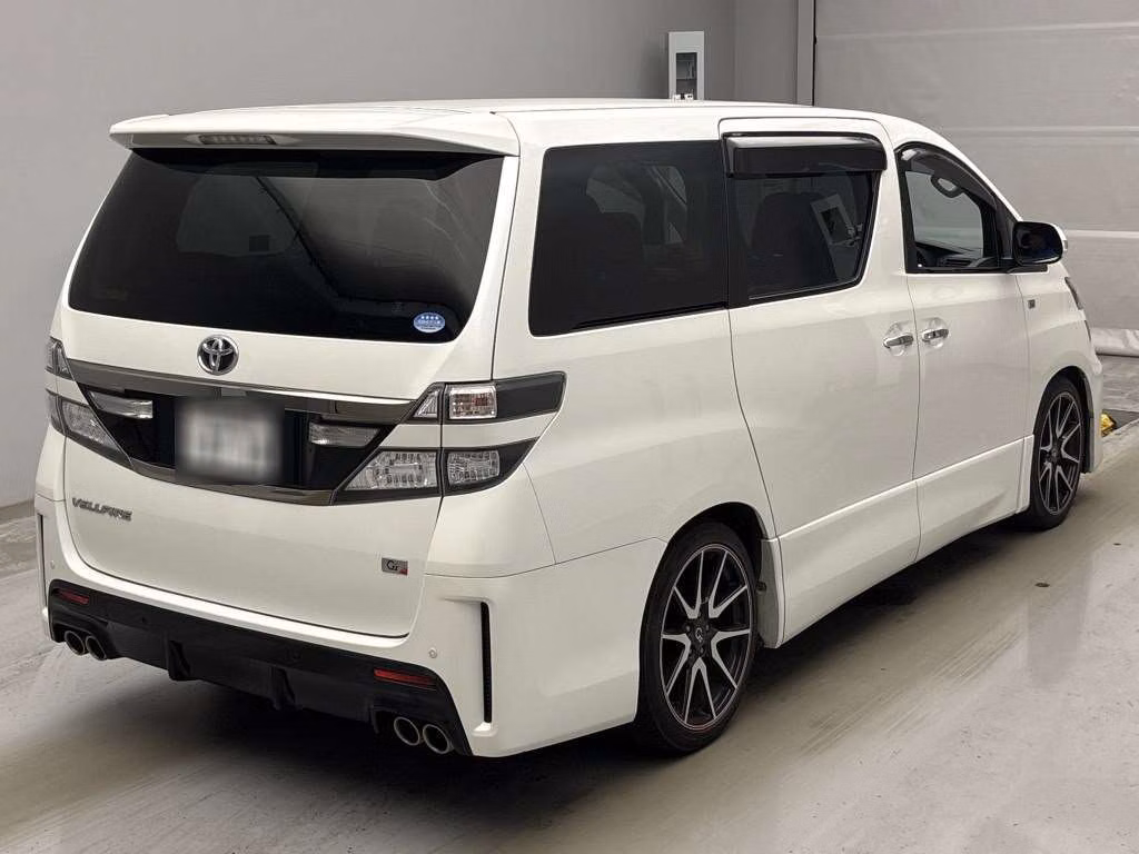 TOYOTA VELLFIRE