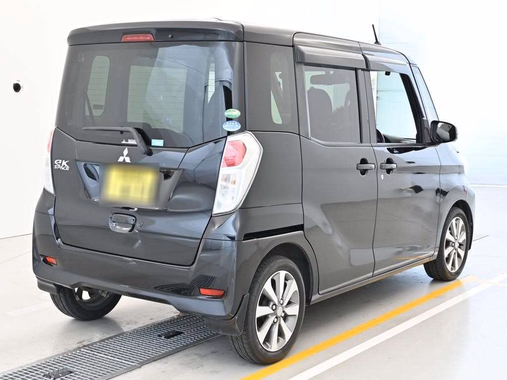 MITSUBISHI EK SPACE