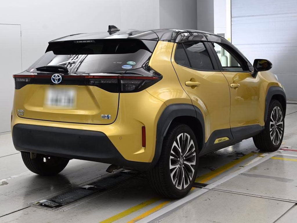 TOYOTA YARIS CROSS
