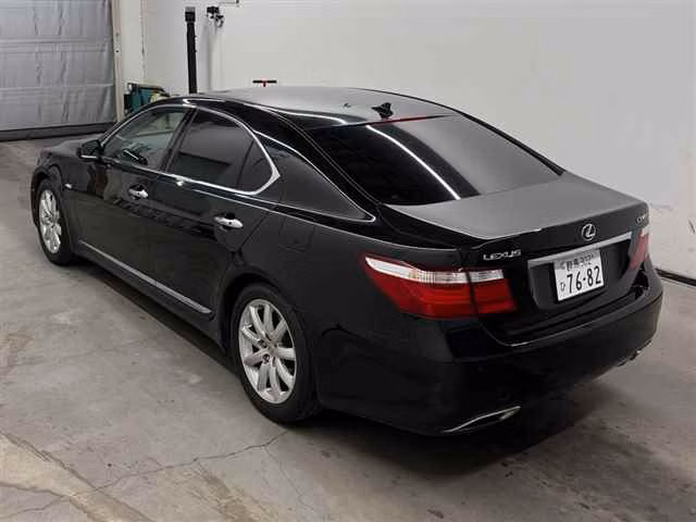 LEXUS LS460