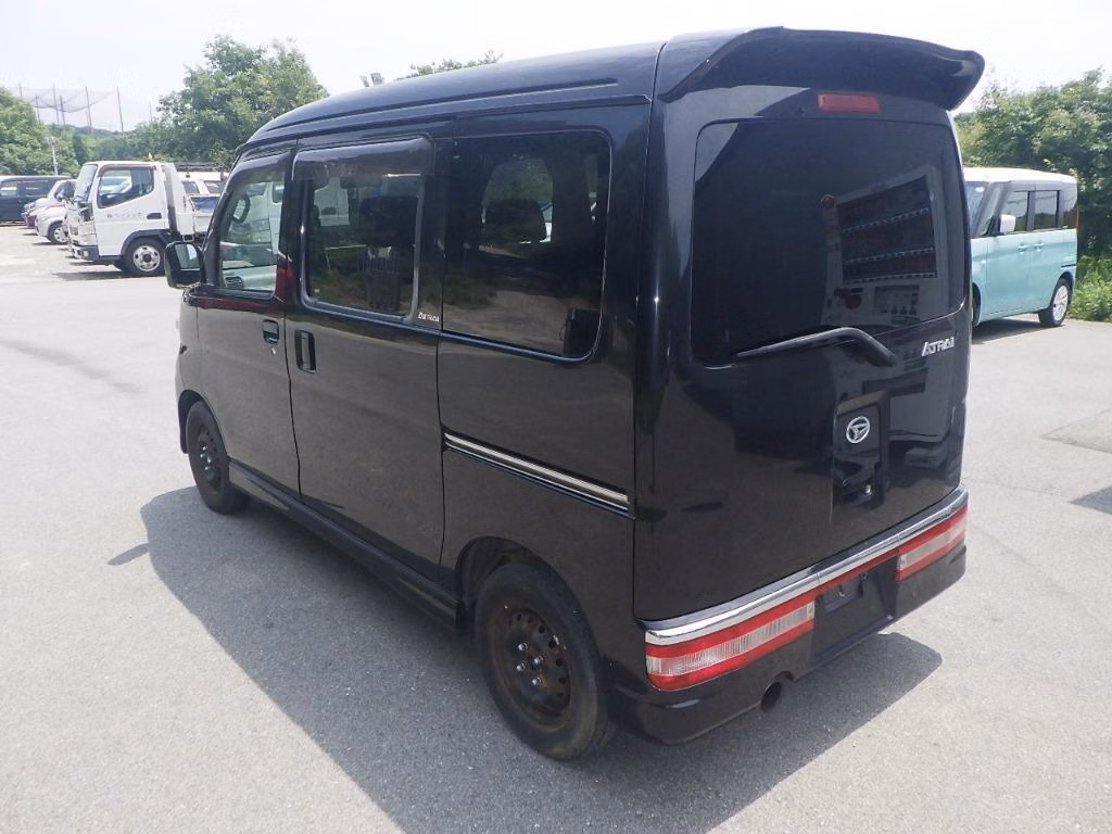 DAIHATSU ATRAI