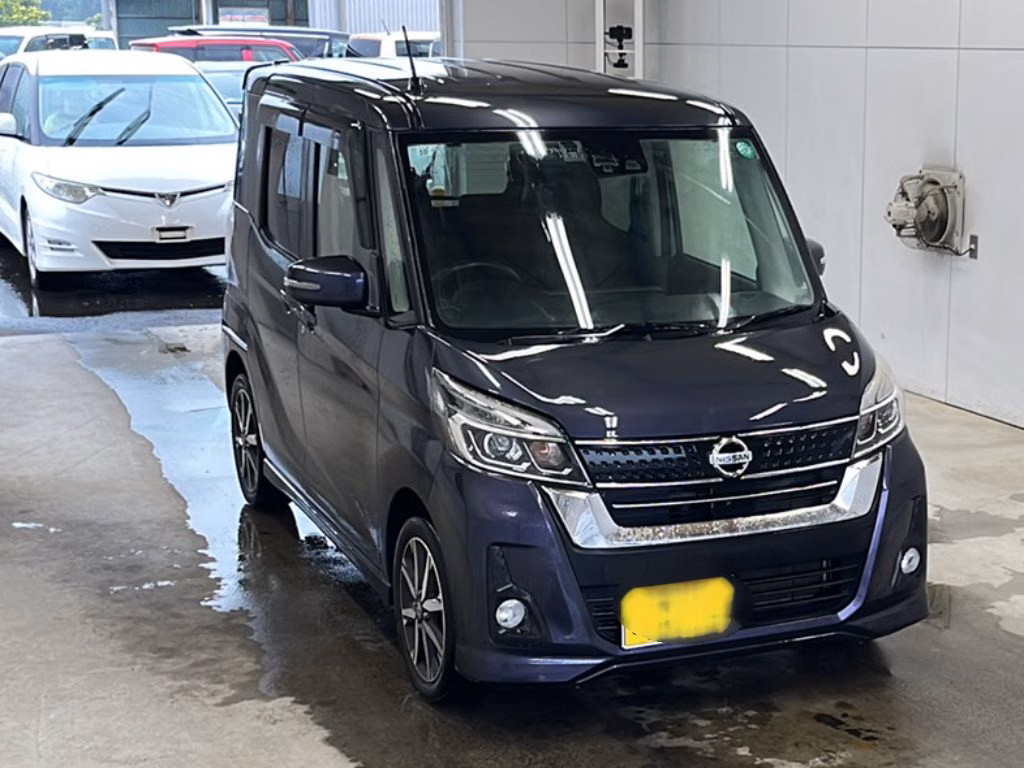 NISSAN DAYZ ROOX