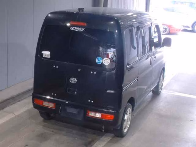 TOYOTA PIXIS VAN